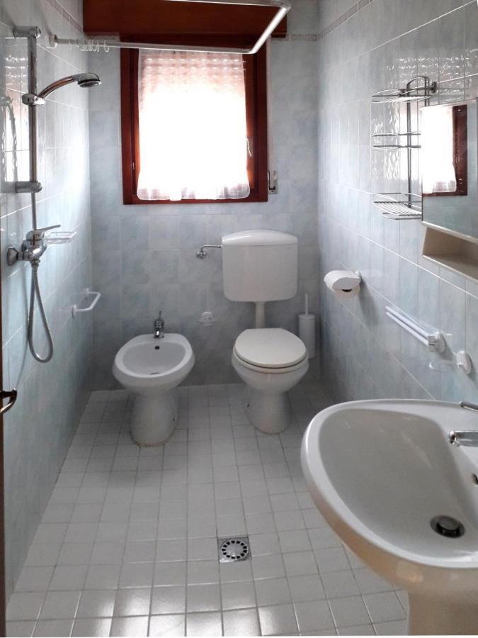 Lucerna Apartments At Sabbiadoro Beach Линяно Сабиадоро Екстериор снимка