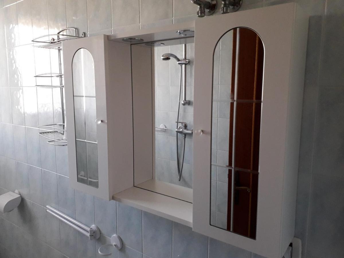 Lucerna Apartments At Sabbiadoro Beach Линяно Сабиадоро Екстериор снимка